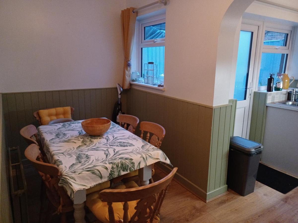 52 Trafalgar Road Scarborough Bagian luar foto